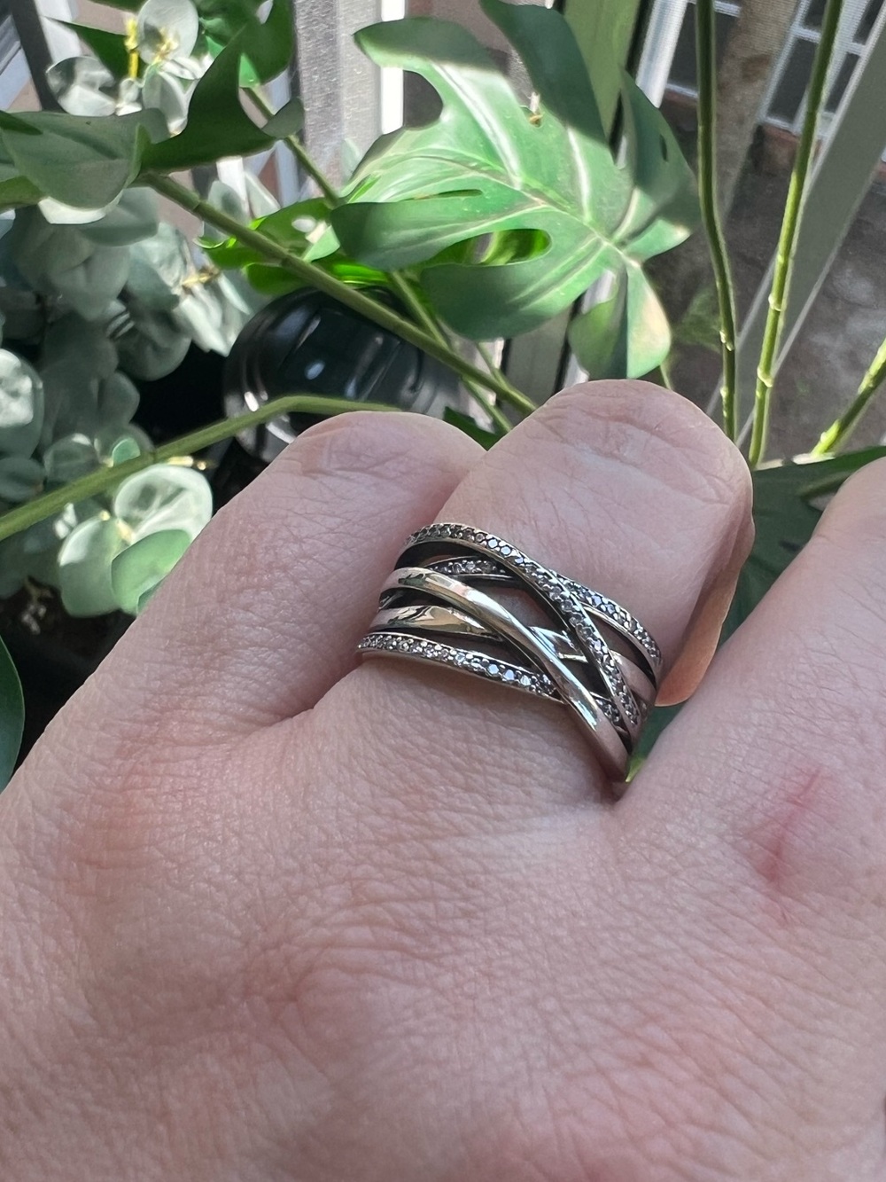 Multi-Band Crossover Ring – Size 8 - Picture 3 of 17